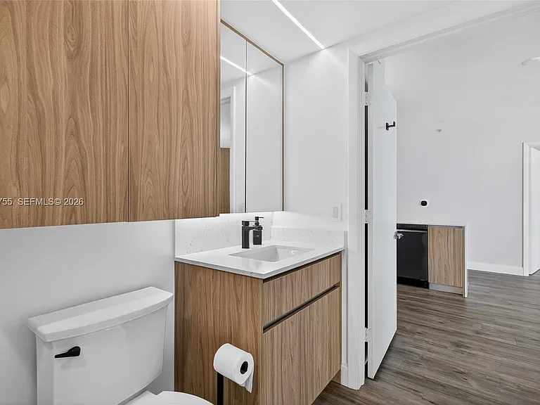 350 S Miami Ave #1705 — Photo 14