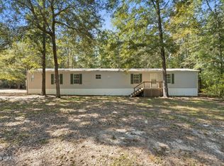 1172 Glory Ln, Chipley, FL 32428