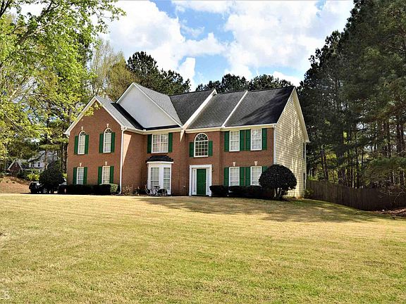 2nd image of 145 Julia Ct