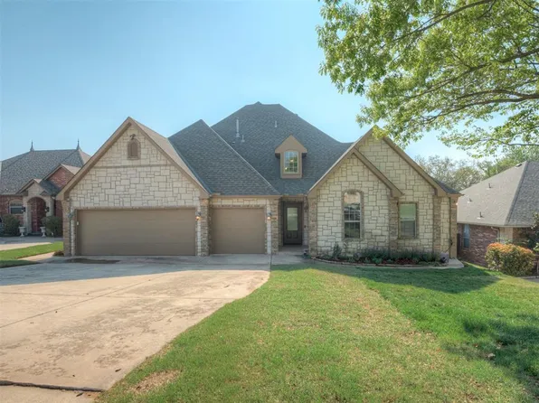 3048 Garden Vis, Edmond, OK 73034