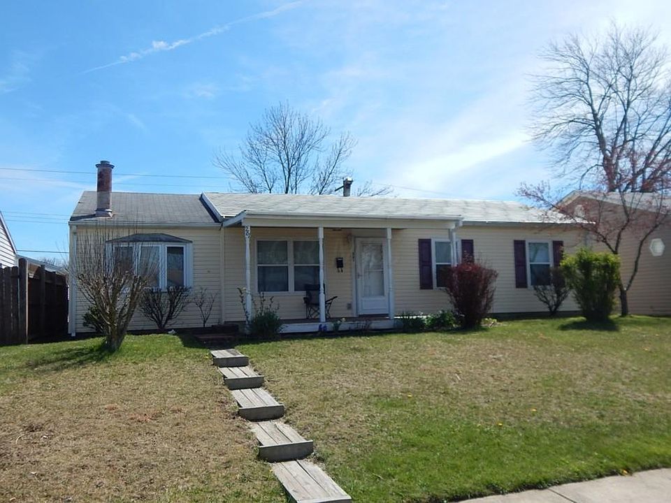 1st image of 261 Sunset Dr