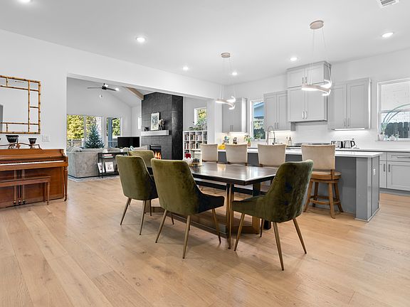 4th image of 5622 Oaks Ln