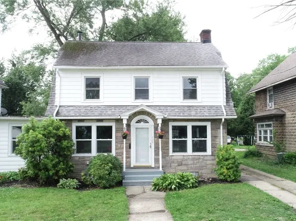 726 N Main St, Niles, OH 44446