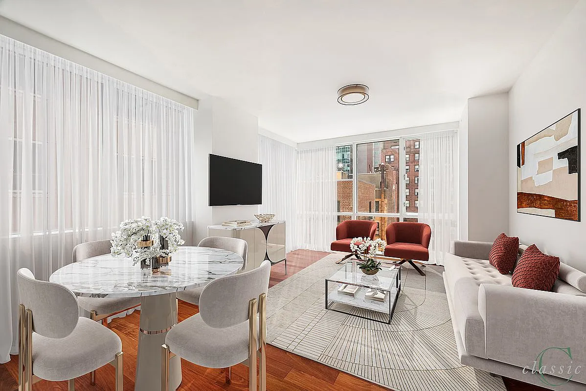60 E 55th St APT 12A photo 1