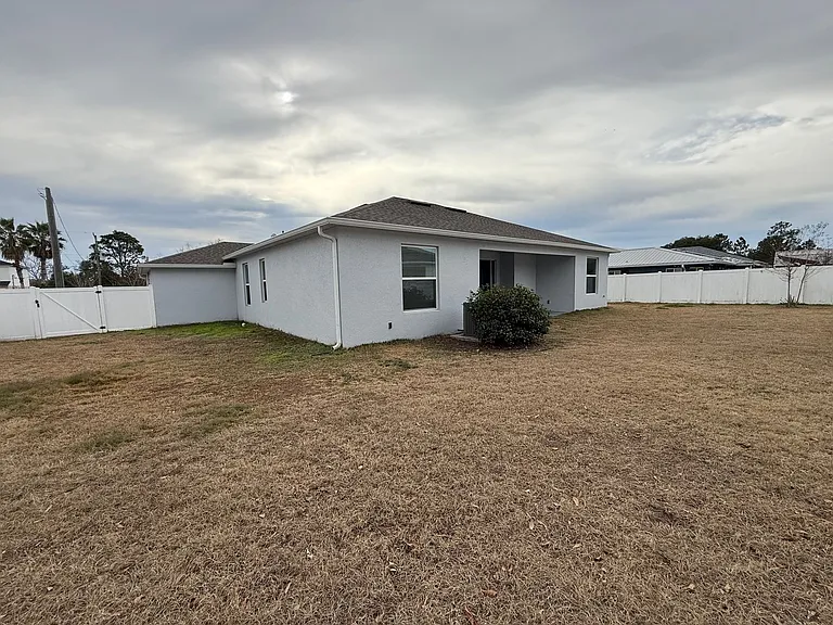 47 La Mancha Dr — Photo 36