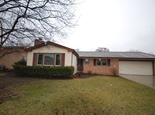 579 Garys Dr, Antioch, IL 60002
