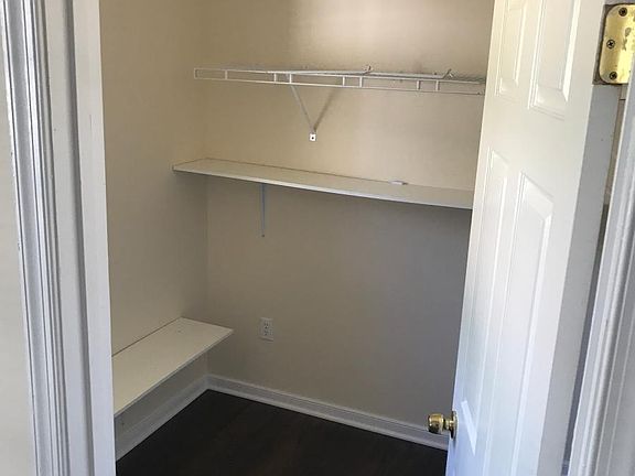 Walk in Closet