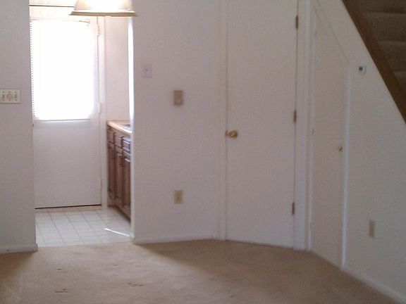 4th image of 222 N Pennsylvania Ave APT C