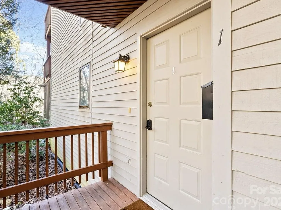 299 Blue Ridge Dr S #1