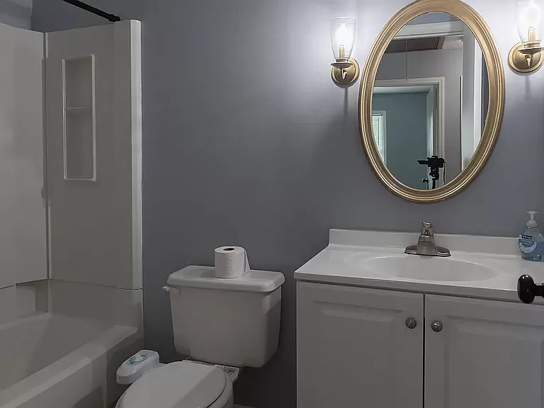 725 E Cardinal Dr — Photo 17