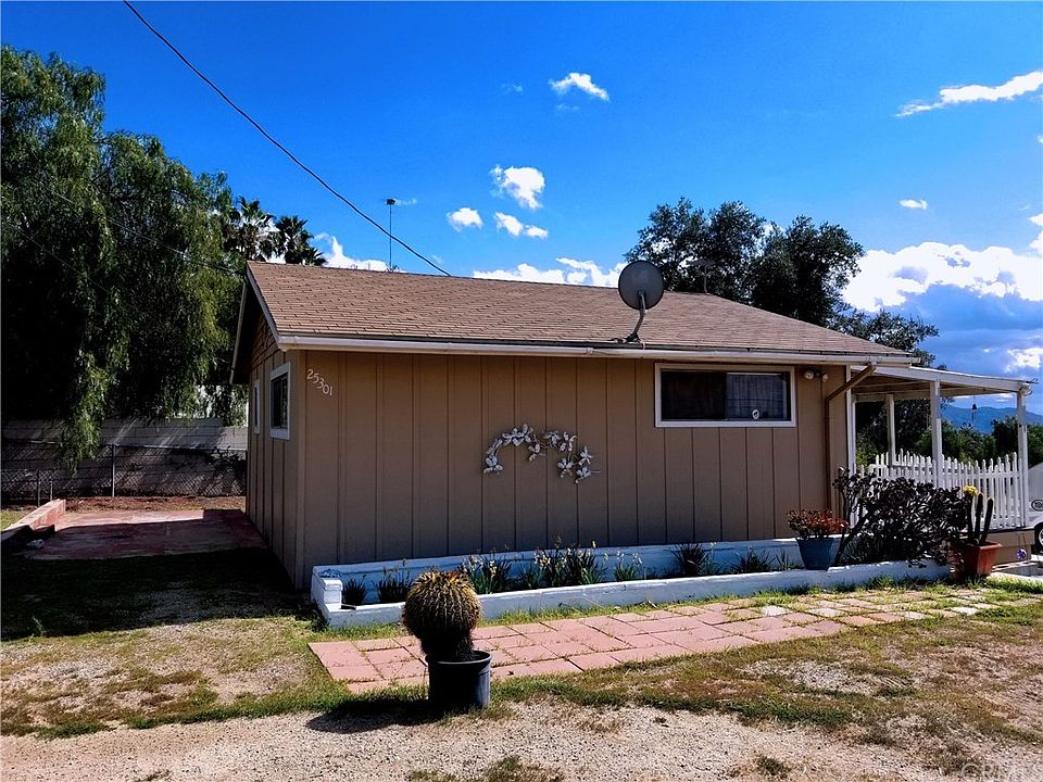 2nd image of 25301 Mountain Cliff Dr