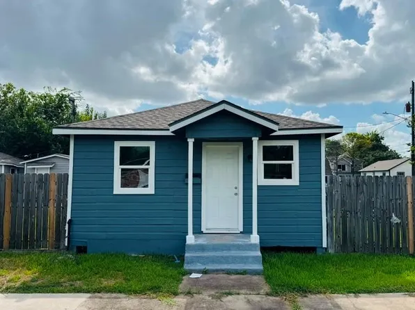 3910 Campbell St, Houston, TX 77026