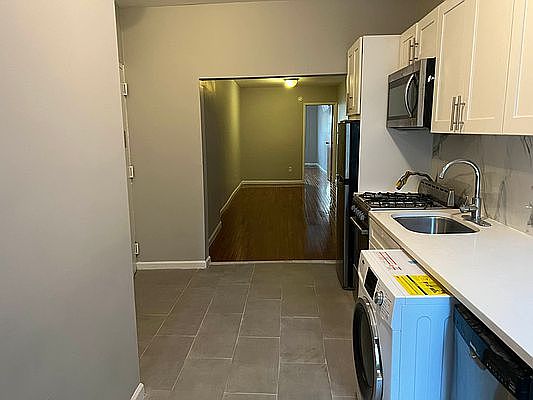 1st image of 321 E 115th St #2A