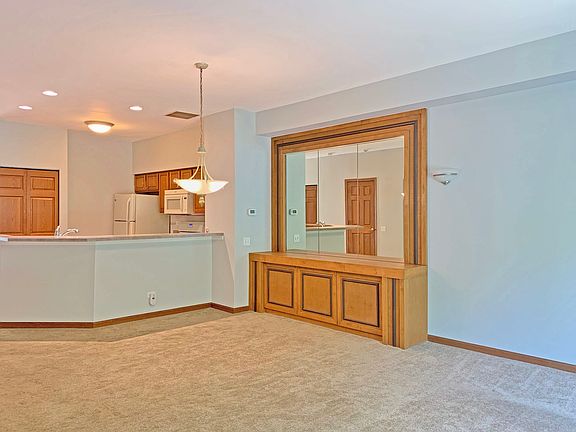4th image of 2714 Rockport Ln