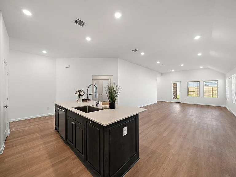 4823 Shimmer Side Dr — Photo 3