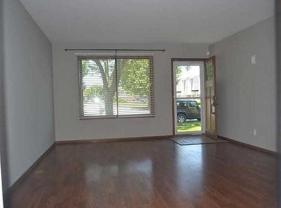 5th image of 16225 84th Pl