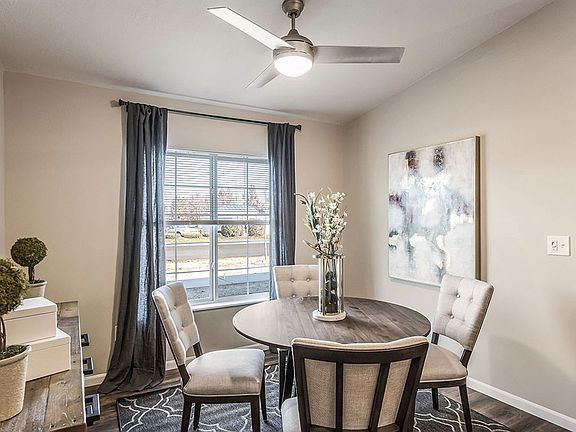 Bonus Space to Use as a Den, Dining Room or Hobby Area