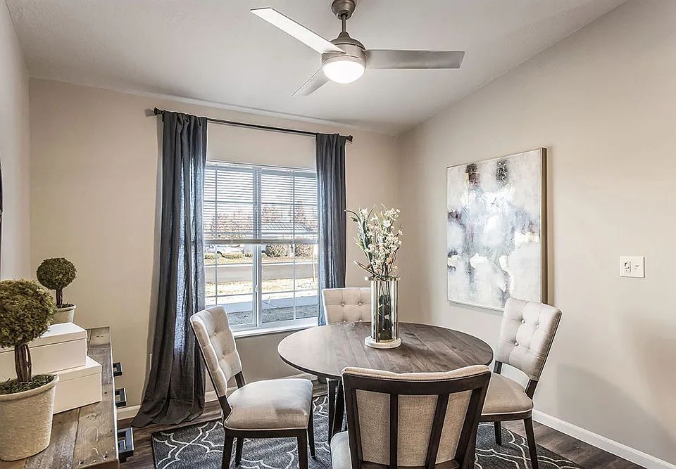 Bonus Space to Use as a Den, Dining Room or Hobby Area