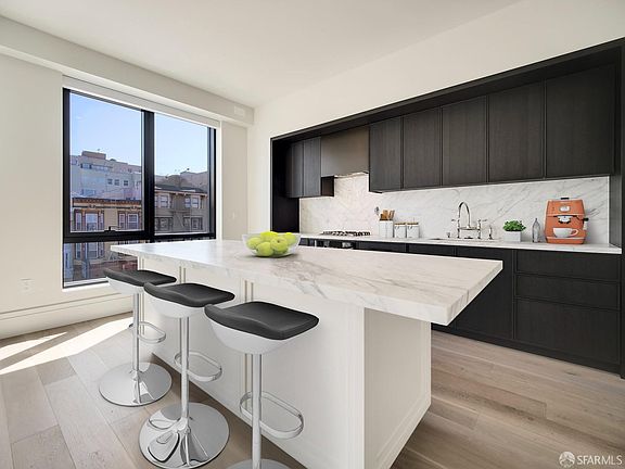 3rd image of 1515 Union St Residence 5E