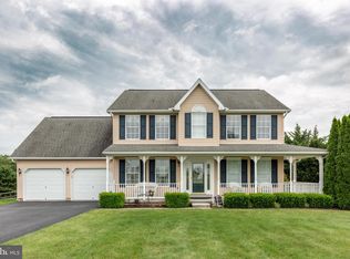 65 W Summit Dr, Littlestown, PA 17340