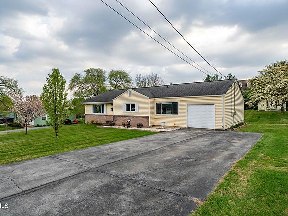 4th image of 815 Mullins St