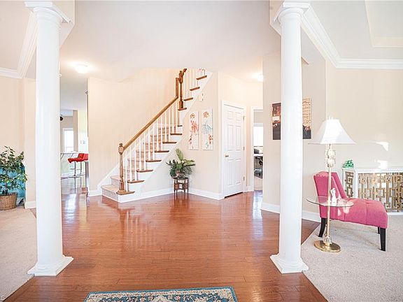 2nd image of 4485 Alderny Cir