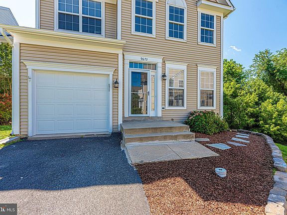 2nd image of 9673 Fleetwood Ct