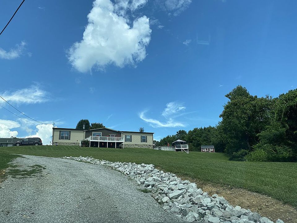 2nd image of 441 Island Ford Rd