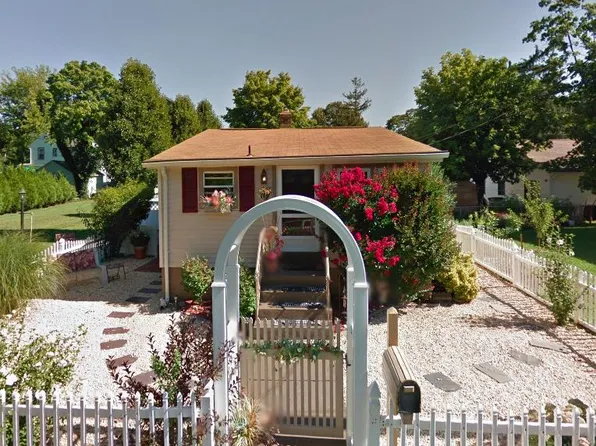 131 Washington Ave, Leonardo, NJ 07737