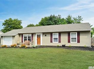 145 Glenmere Way, Holbrook, NY 11741