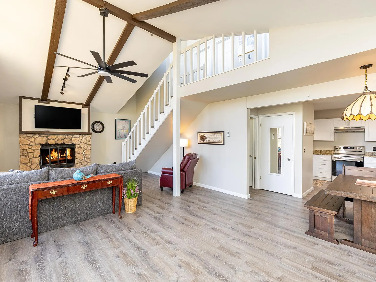 3 bed, 1440 sqft, $2,495 — Photo 3
