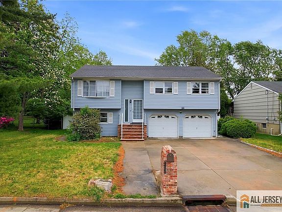 4th image of 178 Jeff St
