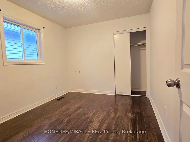 34 Ridgemore Cres — Photo 13