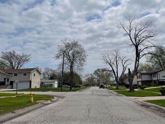 3rd image of 1106 Abbott Ln