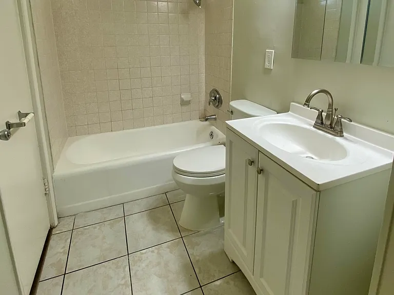 5944 Los Encinos St — Photo 14