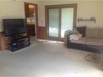 3rd image of 10 Darlyn Dr