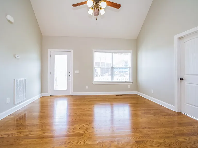 1067 Windtree Trce — Photo 5
