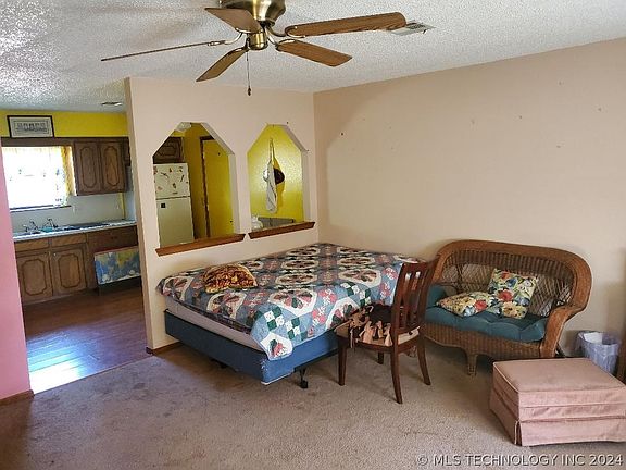 3rd image of 1104 N 3rd St