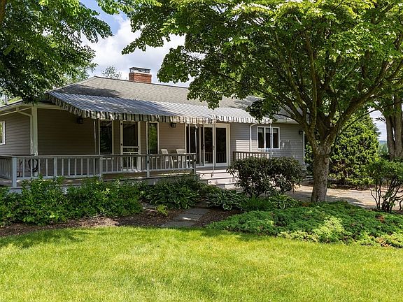 5th image of 31 Fort Hill Rd