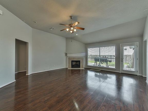 5th image of 2522 Lake Dale Ln