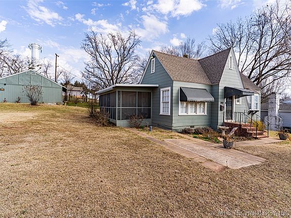 4th image of 247 W 11th Ave