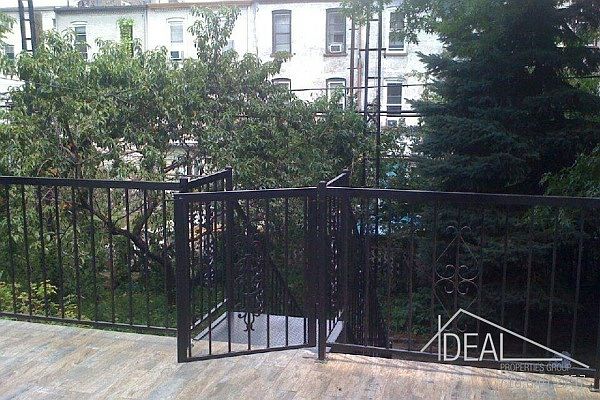 1st image of 191 1/2 8th St #1R
