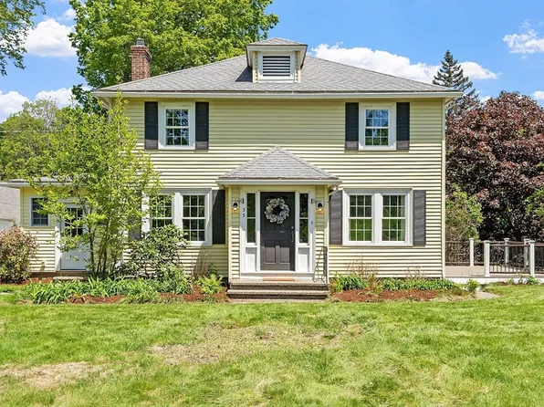 35 Fowler Rd, Northbridge, MA 01534