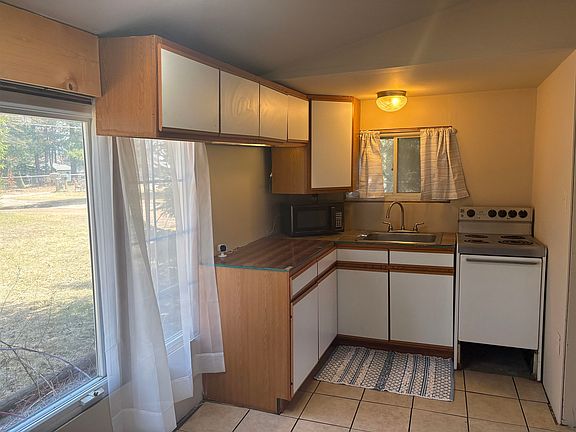 3rd image of 4215 Oak Flats Rd