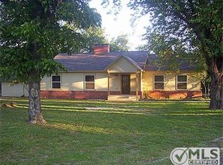 955 Jefferson St E, Sulphur Springs, TX 75482