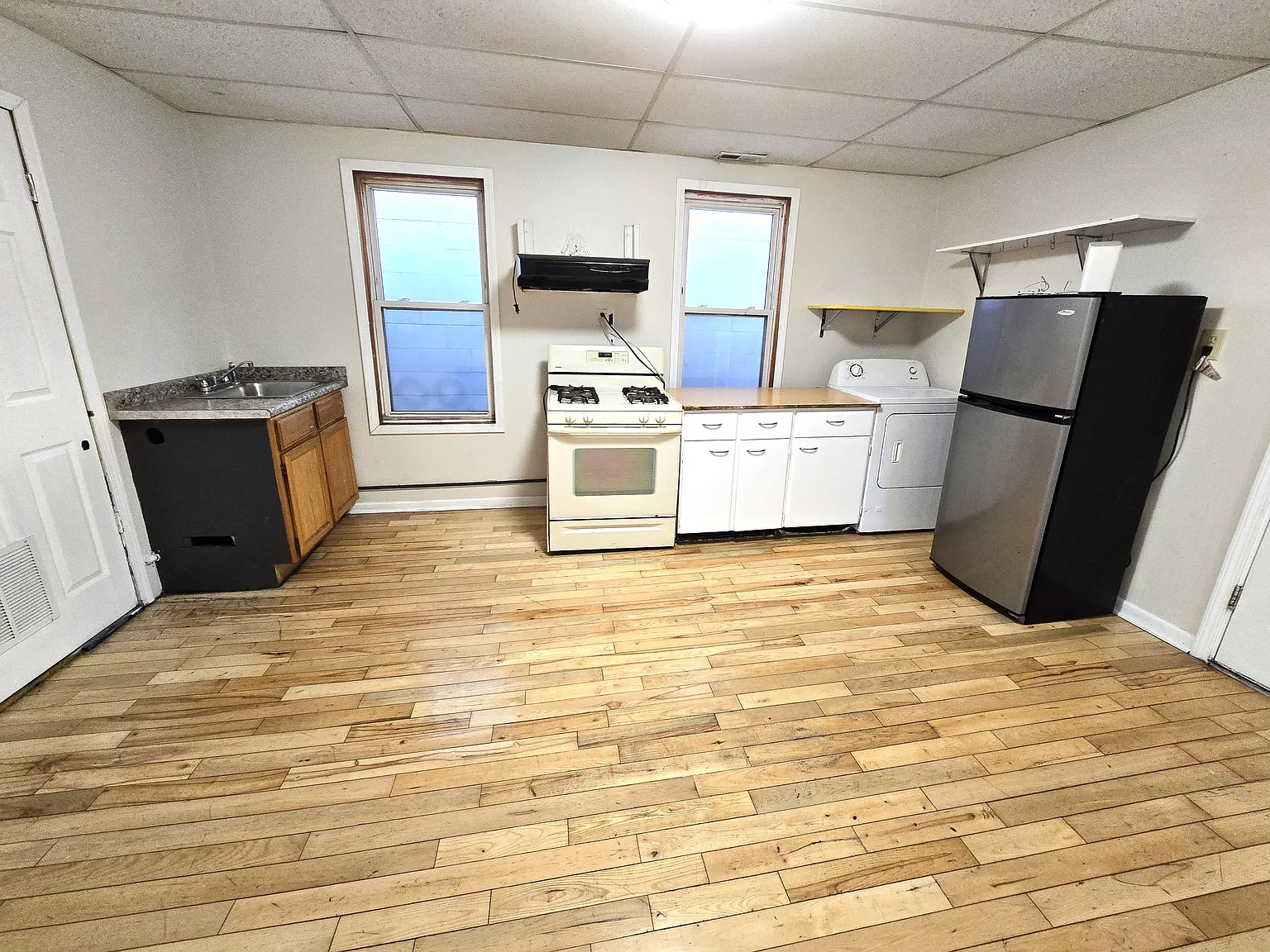 2 bed, 600 sqft, $1,250 — Photo 2