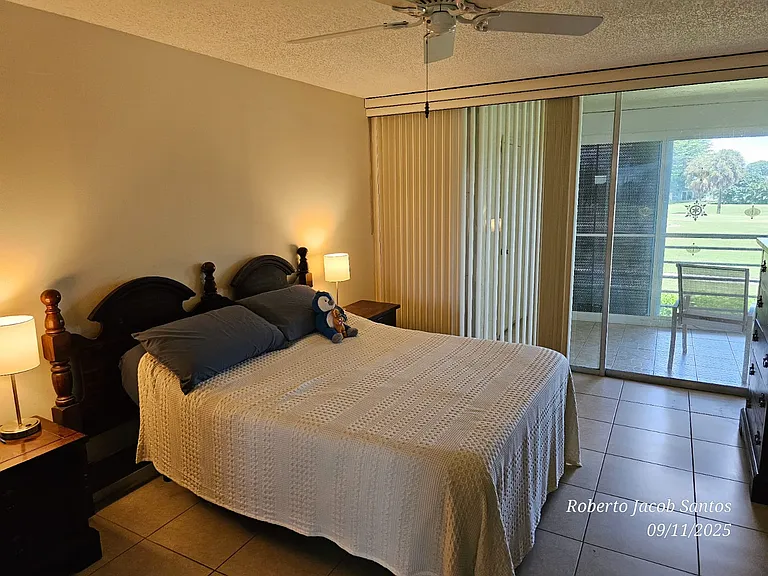 23305 Barwood Ln #207 — Photo 8