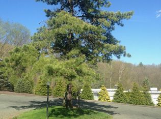 16 Juniper Meadow Rd, Washington Depot, CT 06794