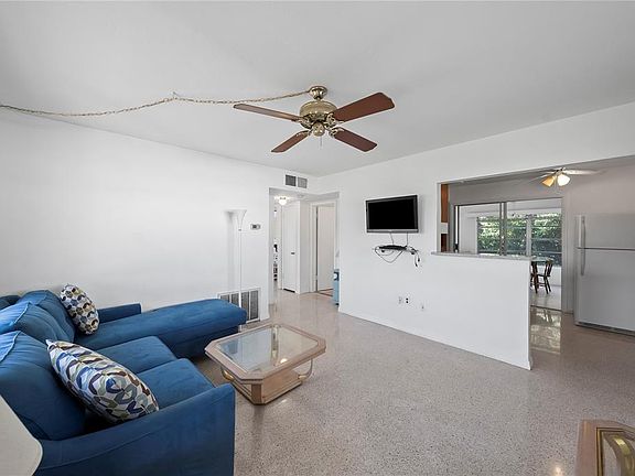 3rd image of 10609 Raffia Dr