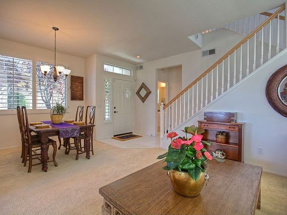 3rd image of 116 Woodcrest Ln